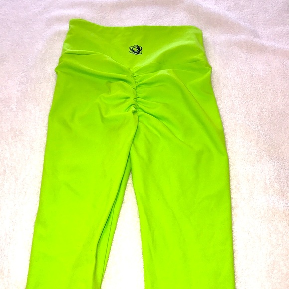 Neon Green Leggings NWOT - Picture 2 of 2